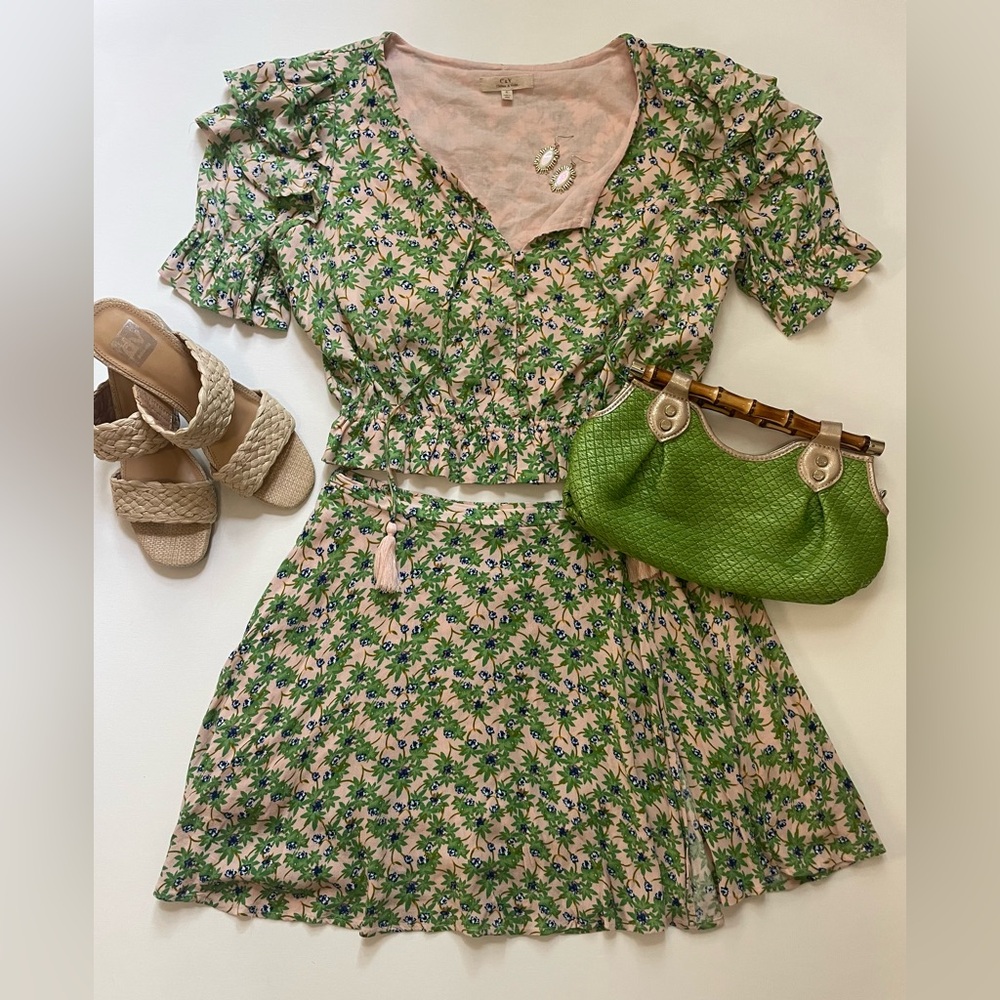 Chelsea and Violet top and skirt. Excellent condition